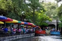 Gen Z and Millennials Shift Migration Patterns: San Antonio and Houston Lead the Way